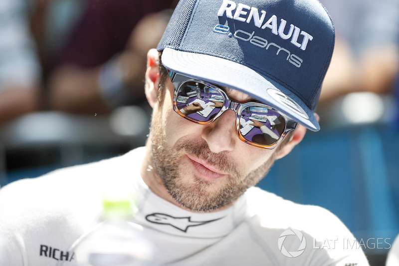 Nicolas Prost, Renault e.Dams at the autograph session