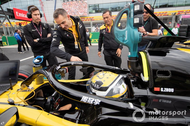 Guanyu Zhou, UNI Virtuosi Racing