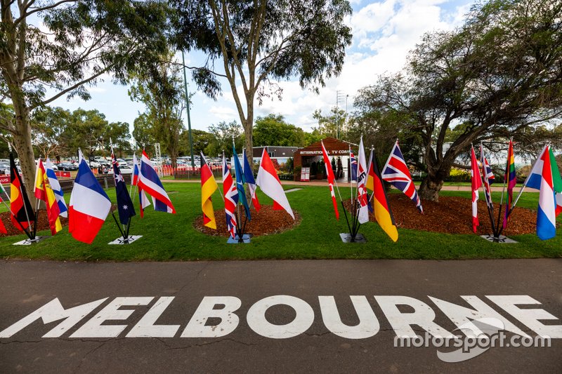 Empty Albert Park after Australian GP cancellation decision