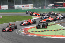 Start: Louis Deletraz, Fortec Motorsports leidt