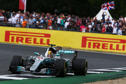 Race winner Lewis Hamilton, Mercedes AMG F1