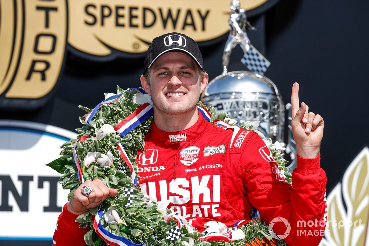 Ganador Marcus Ericsson, Chip Ganassi Racing Honda, podio
