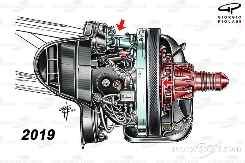 Ferrari SF90, dettaglio del bracket della sospensione anteriore