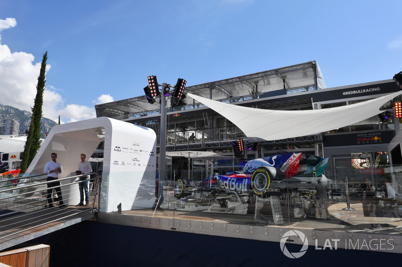 Red Bull Racing Energy Station