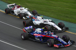 Pierre Gasly, Scuderia Toro Rosso STR13, Sergey Sirotkin, Williams FW41,Charles Leclerc, Sauber C37