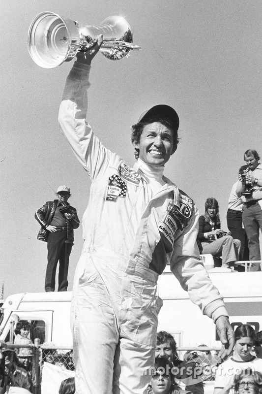 1974: #43 Richard Petty - Petty Enterprises Dodge