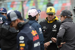 Карлос Сайнс-мол., Renault Sport F1 Team