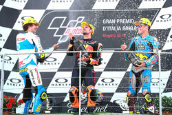 Podio: il vincitore della gara Miguel Oliveira, Red Bull KTM Ajo Moto2, il secondo classificato Lorenzo Baldassarri, Pons HP40 Miguel Oliveira, il terzo classificato Joan Mir, Marc VDS Moto2