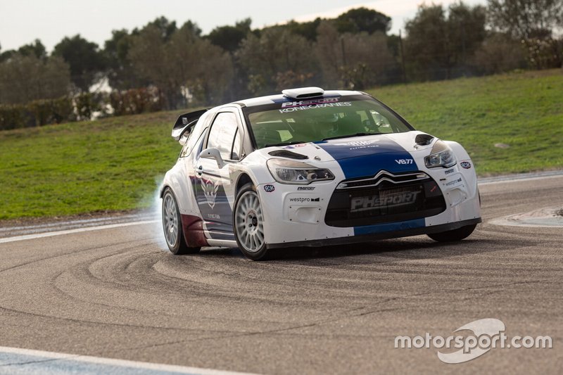 Valtteri Bottas driving a Citroën DS3 WRC