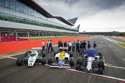 Ex piloti con una Williams FW08, FW11 e una Williams FW40, Antonio Pizzonia, Felipe Massa, Williams,