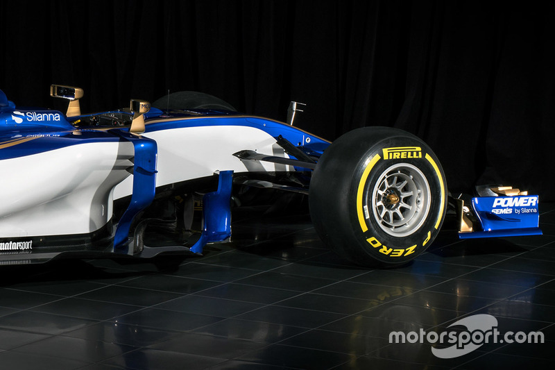 Sauber C36 voorkant detail