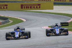 Marcus Ericsson, Sauber C36 ve Pascal Wehrlein, Sauber C36