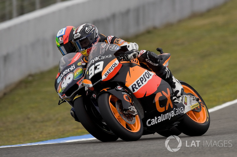 Pol Espargaro dan Marc Marquez berduel saat Moto2 Spanyol 2011