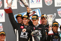 Podium: tweede #12 Competition Motorsports powered by Ice Break, Porsche 991 GT3 R: David Calvert-Jo