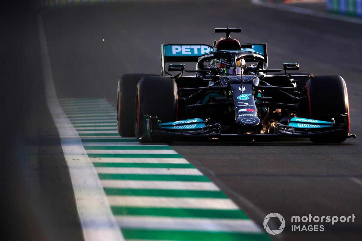 Lewis Hamilton, Mercedes W12