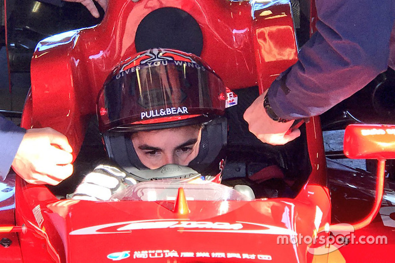 Marc Márquez prueba un F3