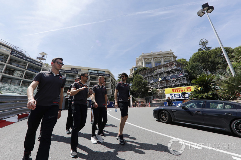 Kevin Magnussen, Haas F1 Team, lors de la reconnaissance de piste