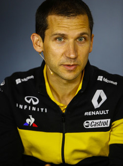 Remi Taffin, Director of Operations, Renault Sport F1, tijdens de persconferentie