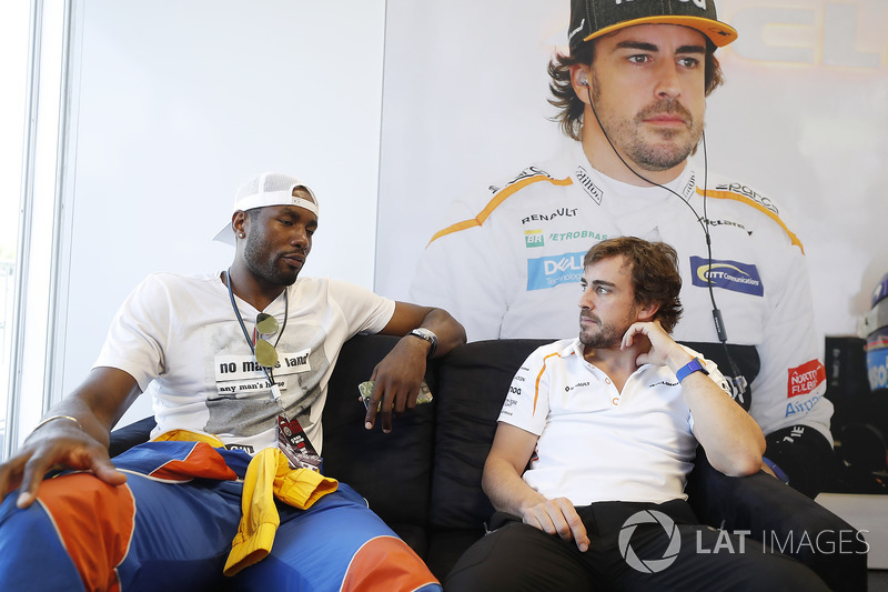 Серж Ібака, Фернандо Алонсо, McLaren