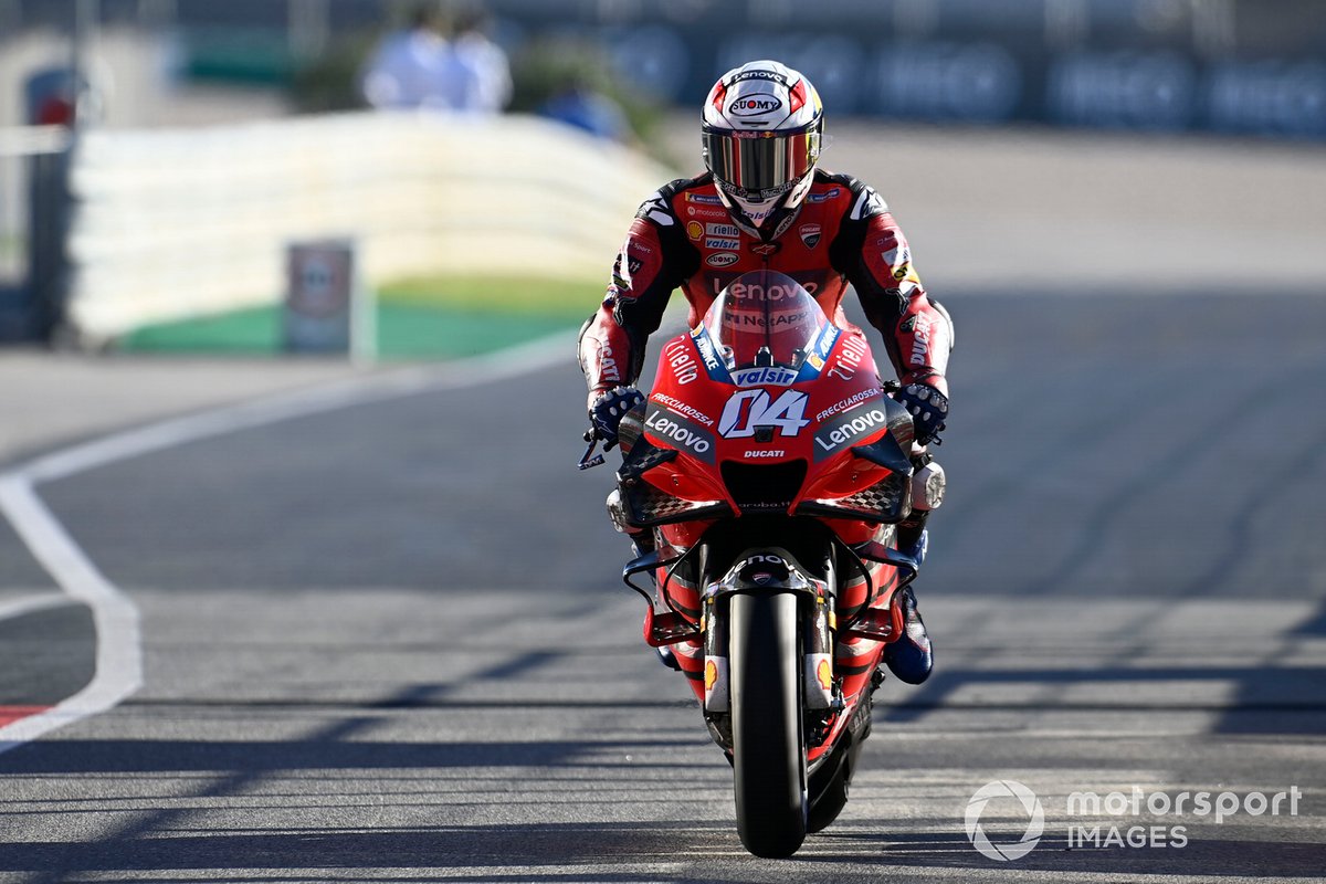 Pembalap Andrea Dovizioso, saat menjalani race terakhirnya bersama Ducati dalam MotoGP 2020 di Portugal.