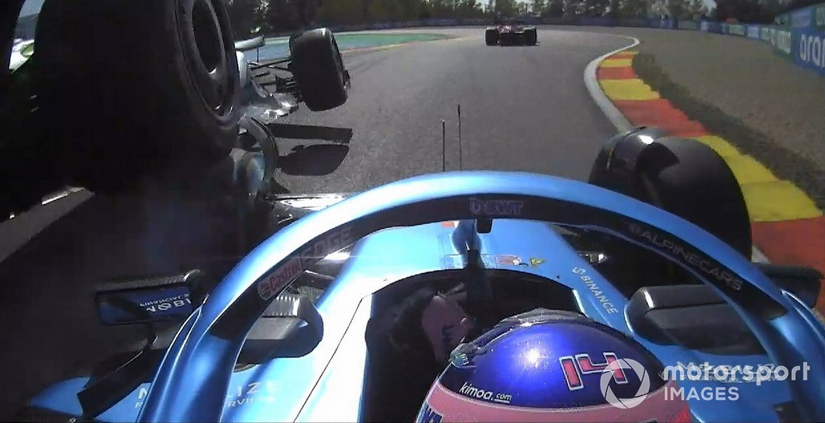 Accidente Alonso - Hamilton en Bélgica