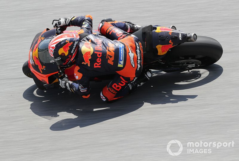 Beim Umlegen in den Kurven hat Zarco auf der RC16 noch Schwierigkeiten