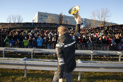 World Champion Nico Rosberg celebrates