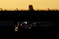 №25 CEFC Manor TRS Racing Oreca 07 Gibson: Роберто Гонсалес, Симон Труммер, Виталий Петров