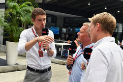 Paul di Resta, Sky TV, Johnny Herbert, Sky TV and Simon Lazenby, Sky TV