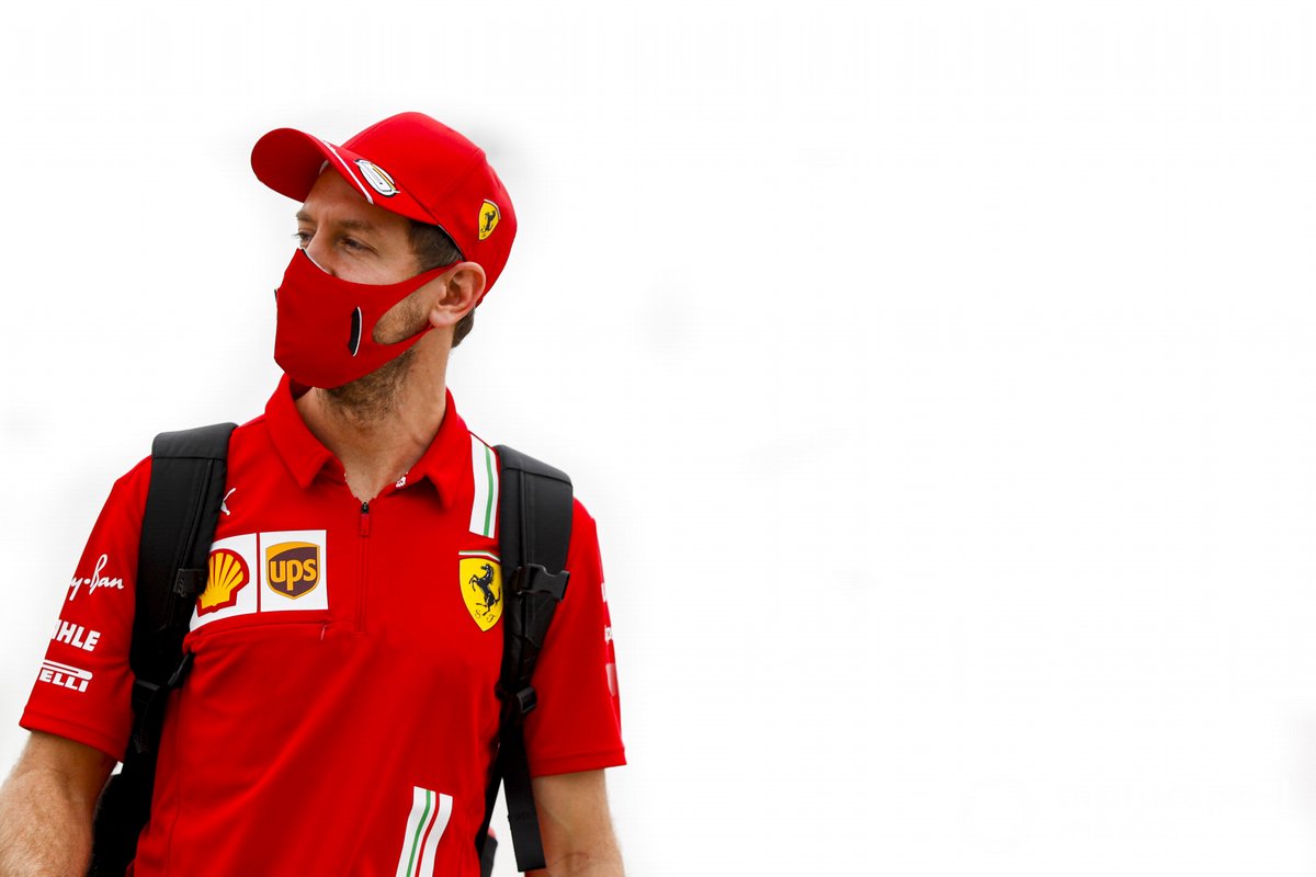 Juara dunia F1 empat kali, Sebastian Vettel, mengaku siap membantu Mick Schumacher, yang akan tampil di kelas utama musim depan, jika dibutuhkan.
