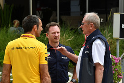 Christian Horner, Red Bull Racing Team Principal, Dr Helmut Marko, Consulente Red Bull Motorsport e Cyril Abiteboul, Managing Director Renault Sport F1