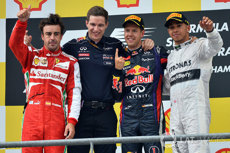Podium: race winner Sebastian Vettel, Red Bull Racing, second place Fernando Alonso, Ferrari, Michae