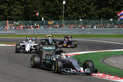 Льюіс Хемілтон, Mercedes AMG F1 W07 Hybrid