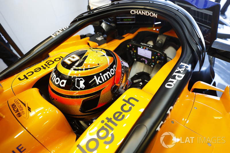 Stoffel Vandoorne, McLaren, in his ckpit