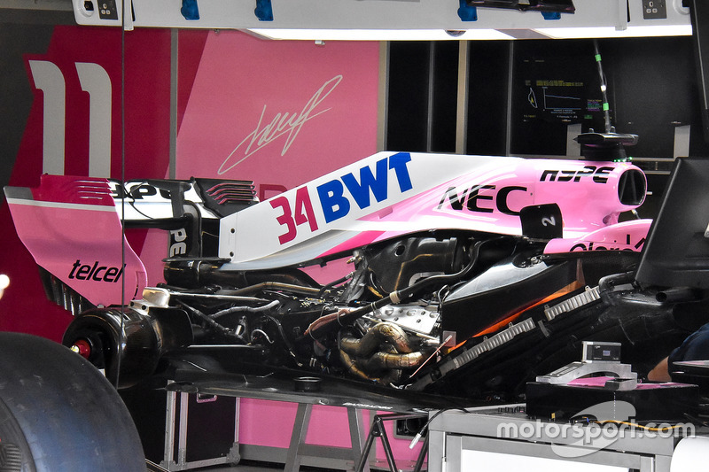 Detalle de la suspensión trasera Force India VJM11