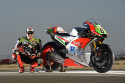 Stefan Bradl con l'Aprilia RS-GP 2016, Team Gresini