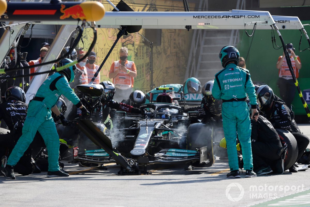 Valtteri Bottas, Mercedes W12, in the pits