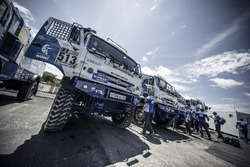 #513 Kamaz Master: Dmitry Sotnikov, Ruslan Akhmadeev, Igor Leonov