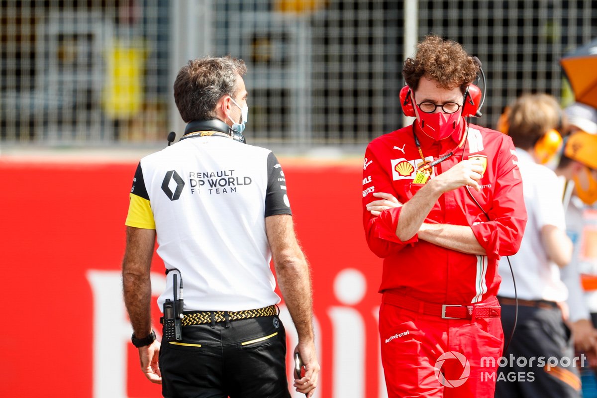 Cyril Abiteboul, Managing Director, Renault F1 Team, and Mattia Binotto, Team Principal Ferrari