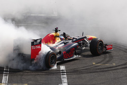 Max Verstappen, Red Bull Racing, geeft demonstratie