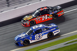 Michael Waltrip, BK Racing Toyota, Brian Vickers, Stewart-Haas Racing Chevrolet