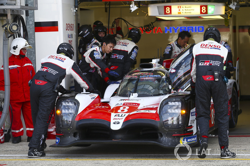 #8 Toyota Gazoo Racing Toyota TS050: Sebastien Buemi, Kazuki Nakajima, Fernando Alonso, Jose Maria Lopez, Anthony Davidson