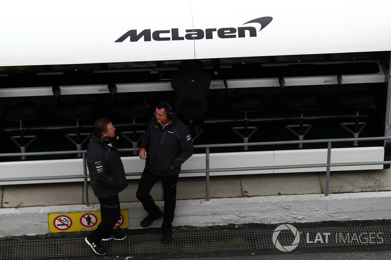 Zak Brown, McLaren CEO ve Eric Boullier, McLaren Yarış Direktörü