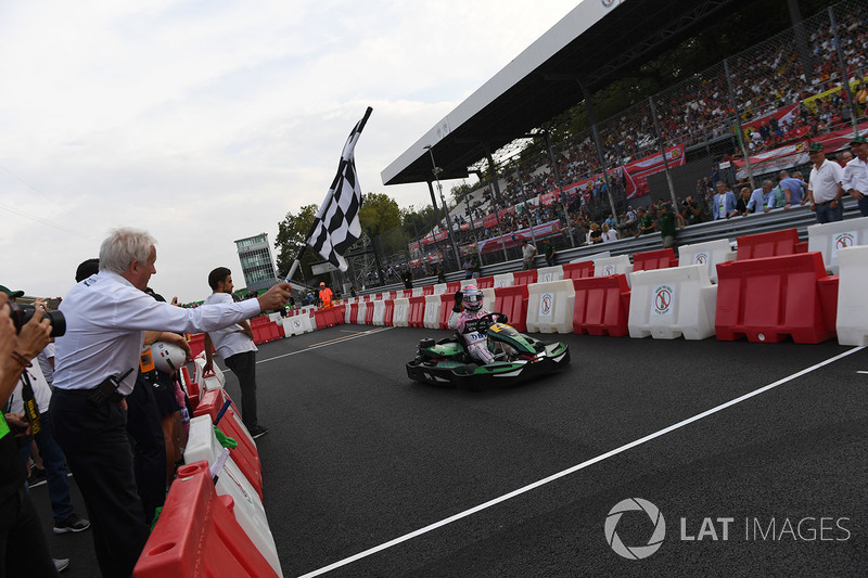 Sergio Perez, Sahara Force India takes the chequered flag