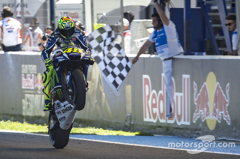 Winner Valentino Rossi, Yamaha Factory Racing.