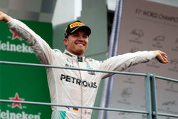 Переможець Ніко Росберг, Mercedes AMG F1 святку на подіумі