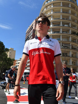 Charles Leclerc, Sauber, tijdens de track walk