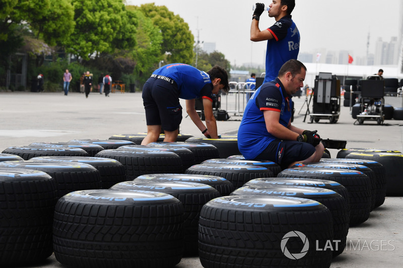 Mekanik Toro Rosso