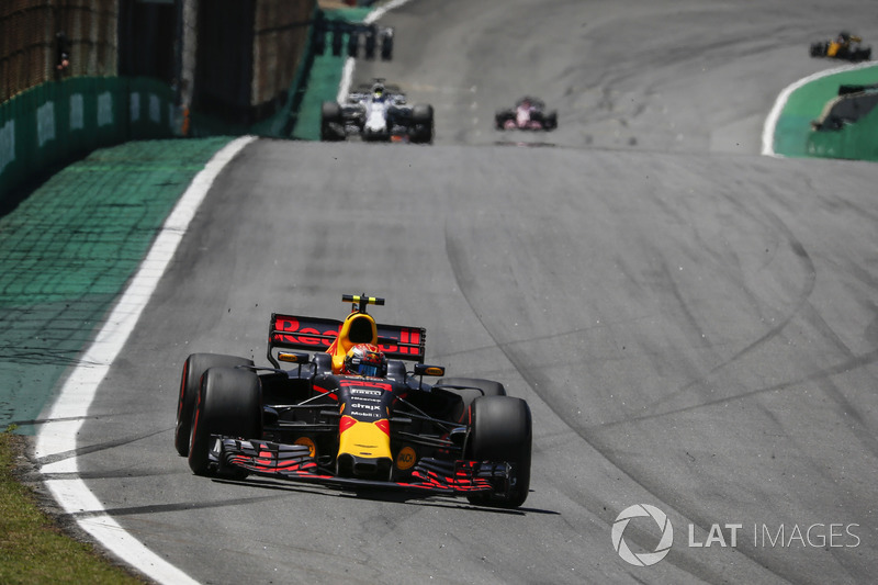 Verstappen'e ilk turdaki kazalar ardından pistin durumu soruluyor