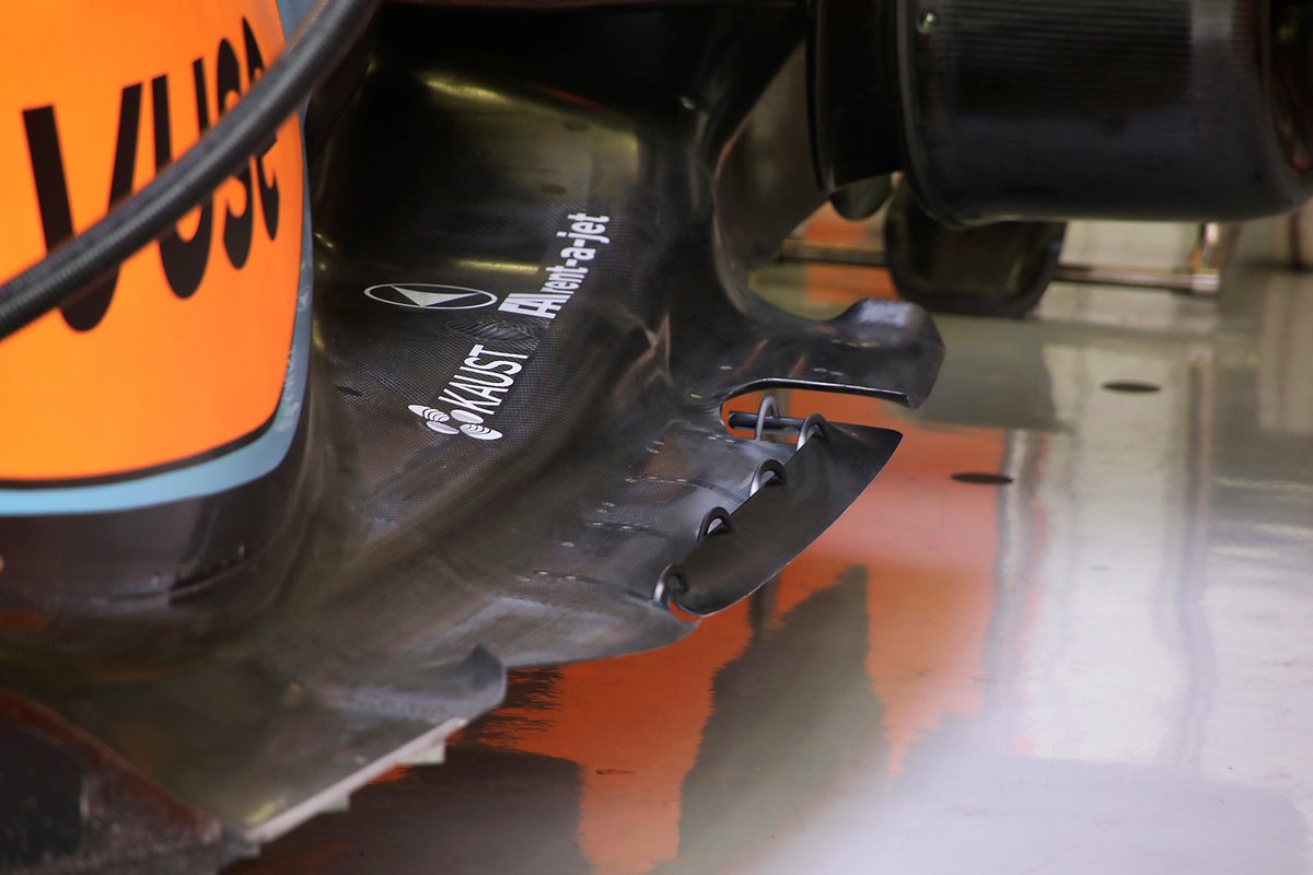 Piso McLaren MCL36